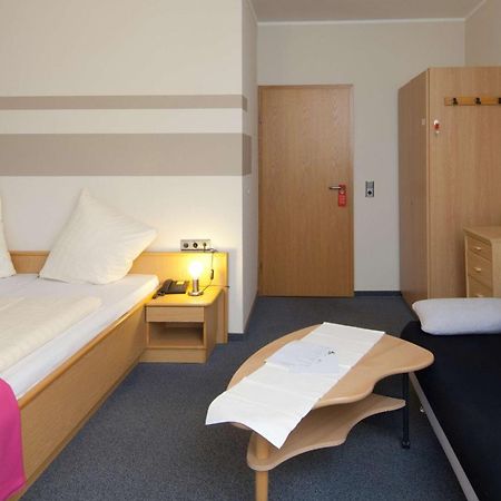 Hotel Garni Am Goetheplatz Bad Münster am Stein-Ebernburg Room photo