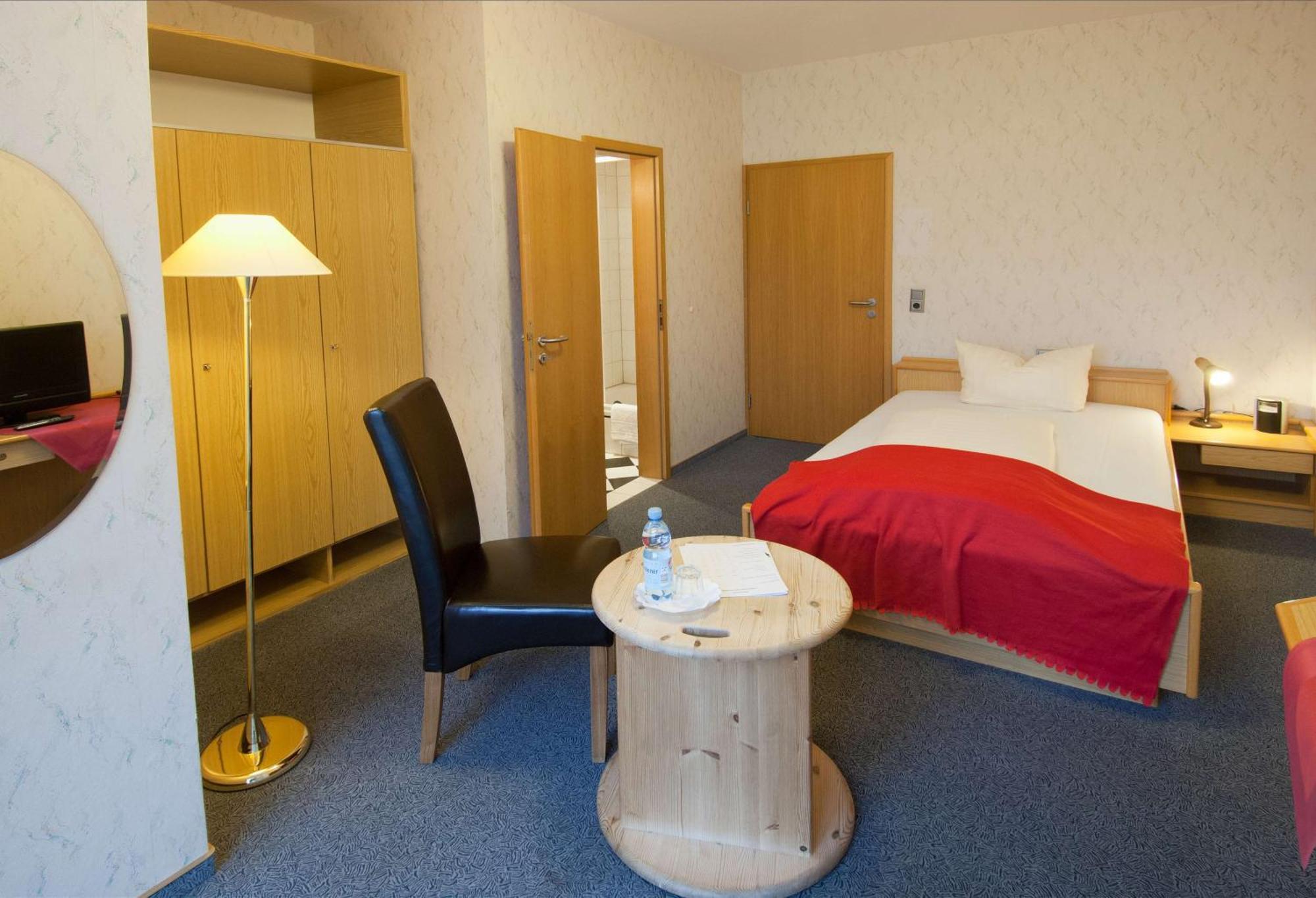 Hotel Garni Am Goetheplatz Bad Münster am Stein-Ebernburg Room photo